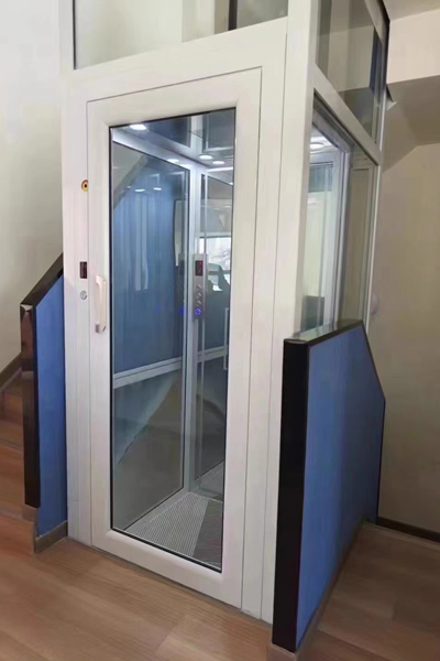 家用电梯